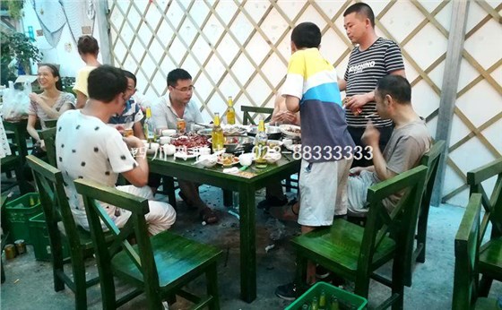 四川網(wǎng)聯(lián)電氣的月度酒話會(huì)